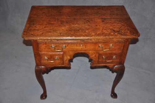 EARLY 18TH CENTURY OAK LOWBOY - ADDITIONAL PHOTO 1