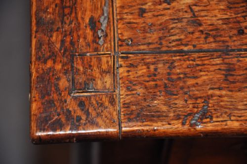 EARLY 18TH CENTURY OAK LOWBOY - ADDITIONAL PHOTO 4