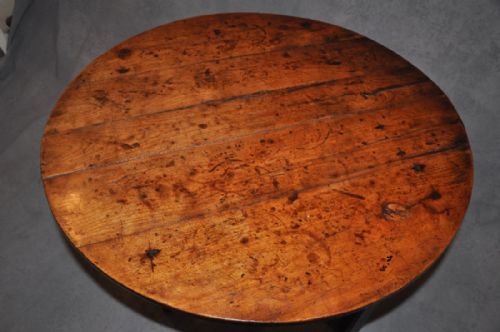 18TH CENTURY CHERRY WOOD COACHING TABLE - ADDITIONAL PHOTO 2