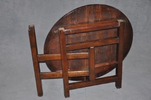 18TH CENTURY CHERRY WOOD COACHING TABLE - ADDITIONAL PHOTO 4