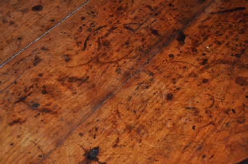 18TH CENTURY CHERRY WOOD COACHING TABLE - ADDITIONAL PHOTO 9