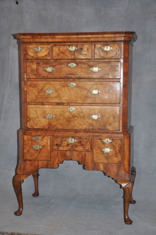 fine early 18th century walnut chest on stand - CATEGORY: ANTIQUE CHEST OF DRAWERS - DATED 18TH CENTURY