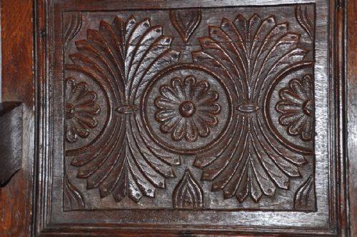17TH CENTURY OAK WAINSCOT CHAIR - ADDITIONAL PHOTO 2