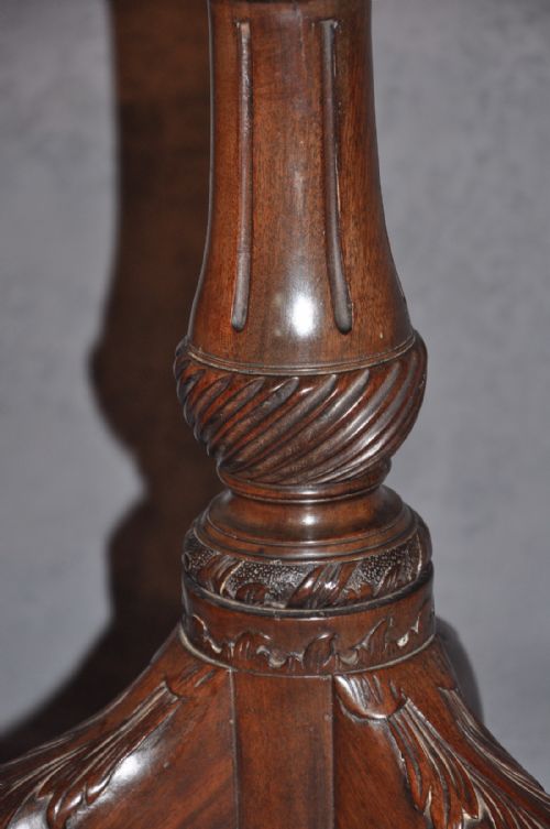 18TH CENTURY MAHOGANY CHIPPENDALE TRIPOD TABLE - ADDITIONAL PHOTO 4