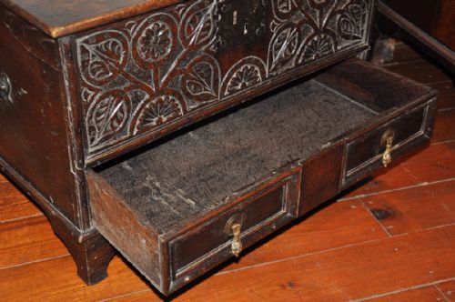 17TH CENTURY MINIATURE MULE COFFER - ADDITIONAL PHOTO 2