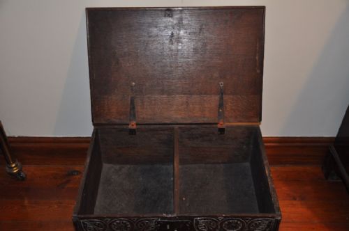17TH CENTURY MINIATURE MULE COFFER - ADDITIONAL PHOTO 3