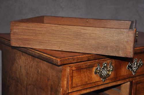 18TH CENTURY WALNUT LOWBOY - ADDITIONAL PHOTO 2