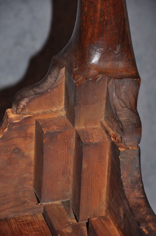 18TH CENTURY WALNUT LOWBOY - ADDITIONAL PHOTO 13