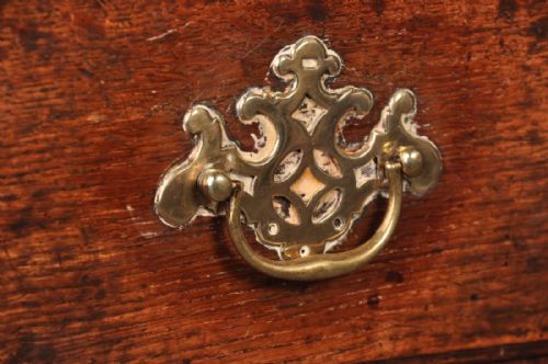 18TH CENTURY OAK LOWBOY - ADDITIONAL PHOTO 1