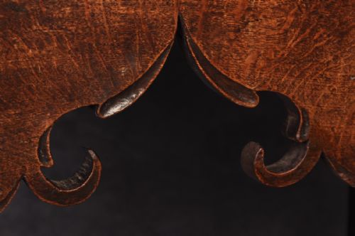 18TH CENTURY OAK LOWBOY - ADDITIONAL PHOTO 2