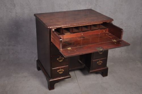 18TH CENTURY MAHOGANY SECRETAIRE KNEEHOLE DESK - ADDITIONAL PHOTO 1