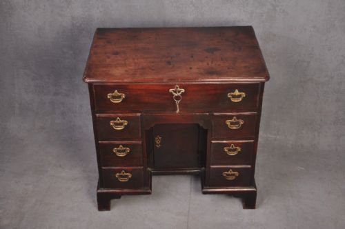 18TH CENTURY MAHOGANY SECRETAIRE KNEEHOLE DESK - ADDITIONAL PHOTO 4