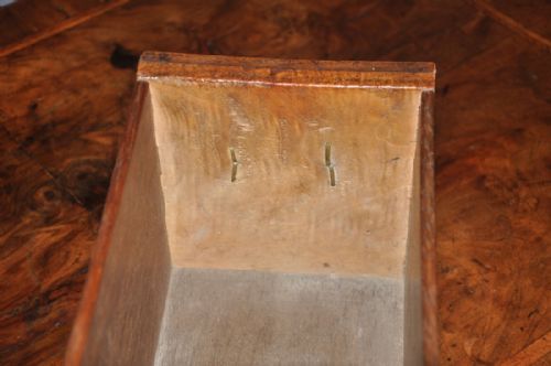 18TH CENTURY WALNUT LOWBOY - ADDITIONAL PHOTO 7