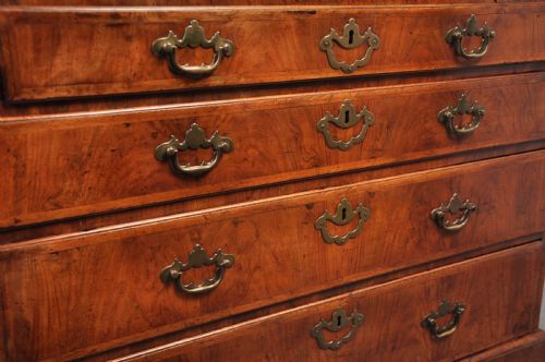 18TH CENTURY WALNUT BUREAU - ADDITIONAL PHOTO 2
