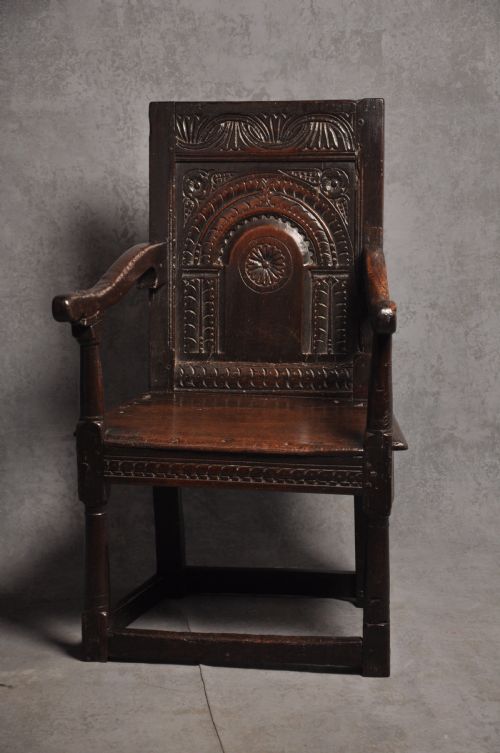 17th century oak wainscot chair - CATEGORY: ANTIQUE CHAIRS - DATED 18TH CENTURY