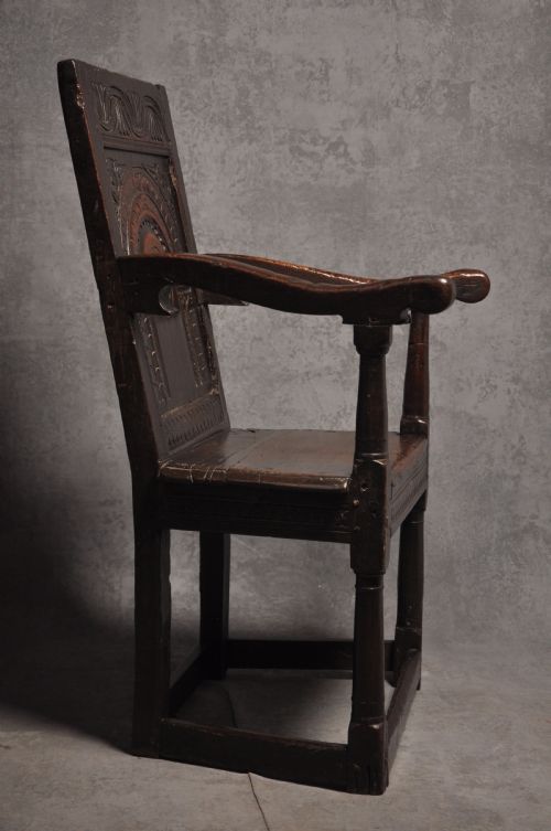 17TH CENTURY OAK WAINSCOT CHAIR - ADDITIONAL PHOTO 4