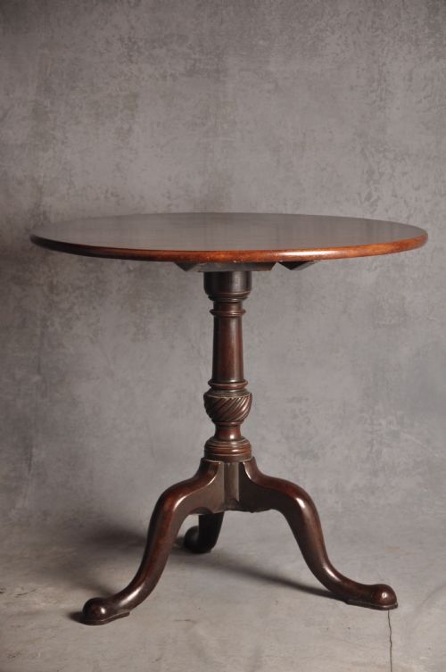 18th century mahogany tripod table - CATEGORY: ANTIQUE TABLES - DATED 18TH CENTURY