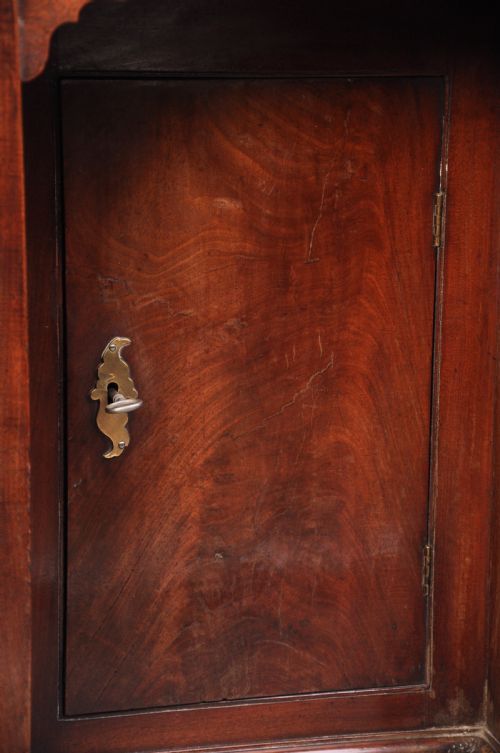 FINE 18TH CENTURY MAHOGANY KNEEHOLE DESK - ADDITIONAL PHOTO 5
