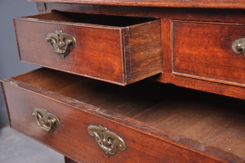 FINE 18TH CENTURY RED WALNUT CHEST OF DRAWERS - ADDITIONAL PHOTO 4