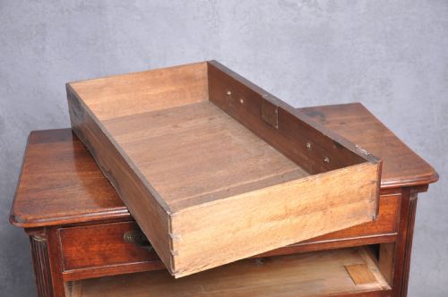 FINE 18TH CENTURY RED WALNUT CHEST OF DRAWERS - ADDITIONAL PHOTO 6