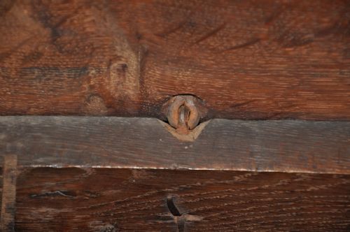17TH CENTURY OAK COFFER - ADDITIONAL PHOTO 6