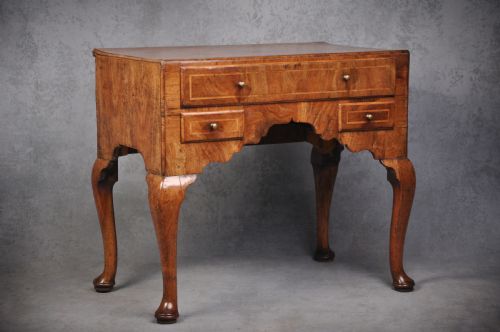 early 18th century walnut lowboy - CATEGORY: ANTIQUE FURNITURE - DATED 18TH CENTURY