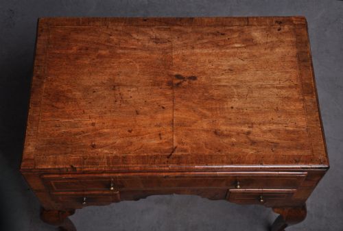 EARLY 18TH CENTURY WALNUT LOWBOY - ADDITIONAL PHOTO 2