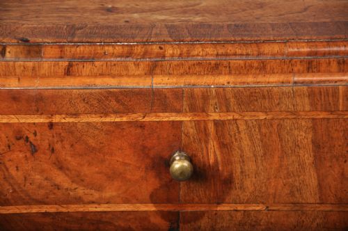 EARLY 18TH CENTURY WALNUT LOWBOY - ADDITIONAL PHOTO 4