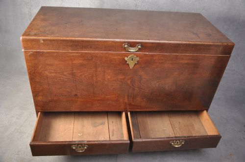 18TH CENTURY MAHOGANY SILVER CHEST - ADDITIONAL PHOTO 2