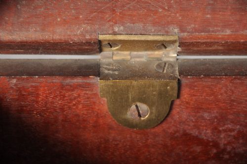 18TH CENTURY MAHOGANY SILVER CHEST - ADDITIONAL PHOTO 6