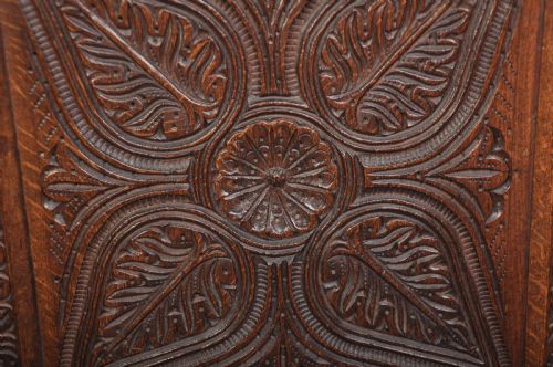17TH CENTURY OAK COFFER - ADDITIONAL PHOTO 8