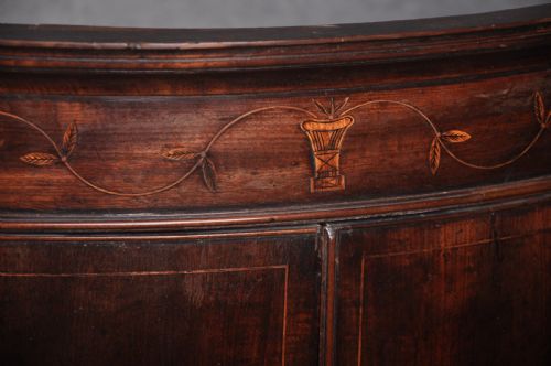 18TH CENTURY BOW FRONTED CORNER CUPBOARD - ADDITIONAL PHOTO 1