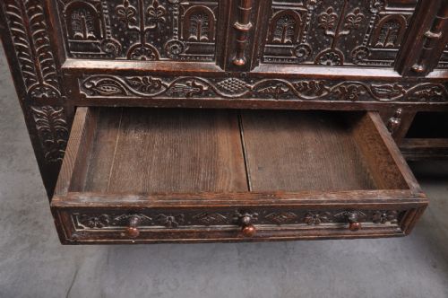 17TH CENTURY OAK COFFER - ADDITIONAL PHOTO 14