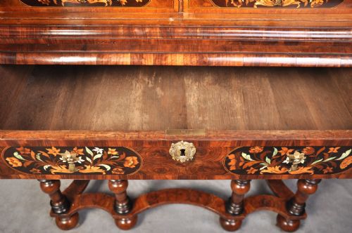 CHARLES II OLIVE OYSTERVENEERED AND FLORAL MARQUETRY CABINET ON STAND - ADDITIONAL PHOTO 10