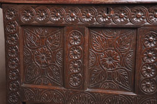 17TH CENTURY WEST COUNTRY COFFER - ADDITIONAL PHOTO 1