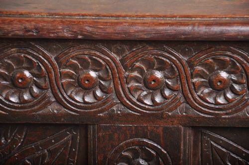 17TH CENTURY WEST COUNTRY COFFER - ADDITIONAL PHOTO 5