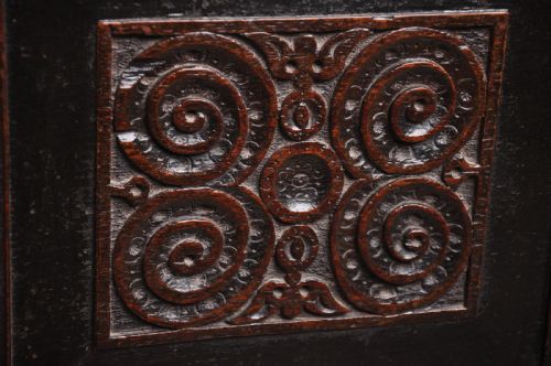 17TH CENTURY OAK COFFER - ADDITIONAL PHOTO 1