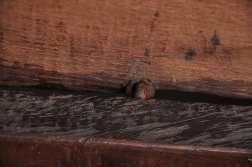 17TH CENTURY OAK COFFER - ADDITIONAL PHOTO 5