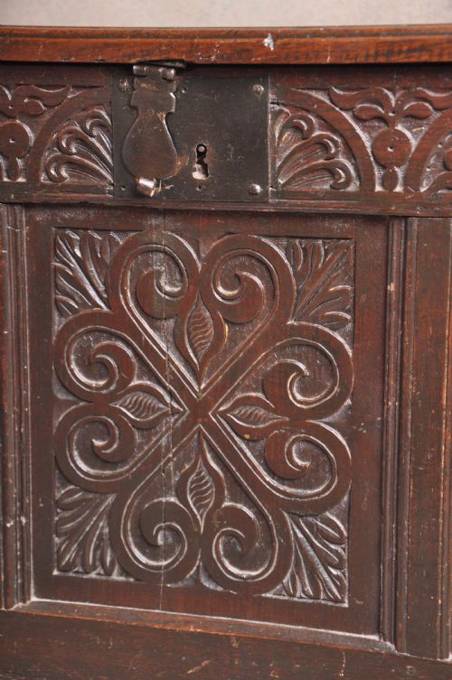 17TH CENTURY NORTH COUNTRY COFFER - ADDITIONAL PHOTO 2