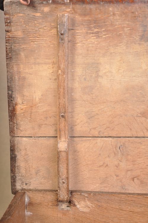 EARLY 18TH CENTURY WELSH OAK COFFER BACH - ADDITIONAL PHOTO 9