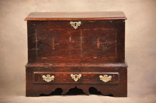 EARLY 18TH CENTURY WELSH OAK COFFER BACH - ADDITIONAL PHOTO 13