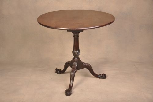 FINE 18TH CENTURY MAHOGANY CHIPPENDALE TRIPOD TABLE - ADDITIONAL PHOTO 1