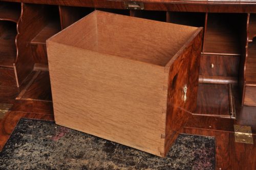 QUEEN ANNE WALNUT BUREAU CABINET - ADDITIONAL PHOTO 4