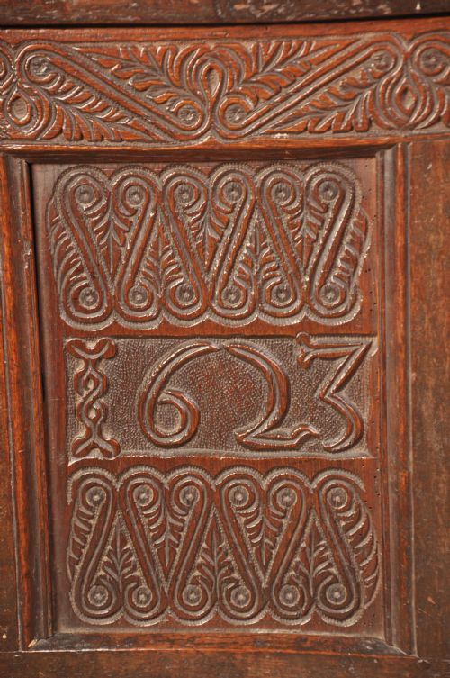 A DATED 17TH CENTURY OAK LAKELAND COFFER - ADDITIONAL PHOTO 7