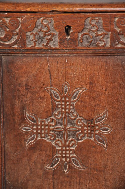 DATED OAK COFFER - ADDITIONAL PHOTO 3