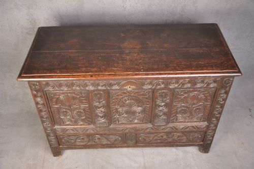 17TH CENTURY YORKSHIRE COFFER - ADDITIONAL PHOTO 5