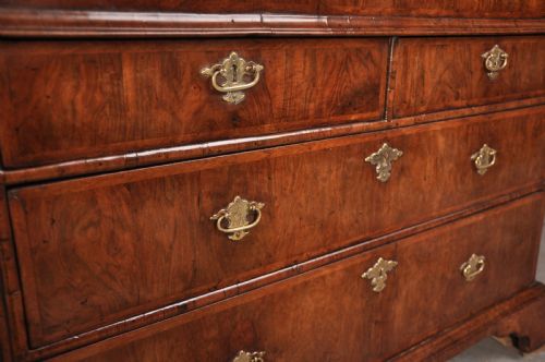 EARLY 18TH CENTURY WALNUT BUREAU BOOKCASE - ADDITIONAL PHOTO 9