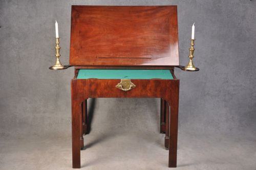 FINE 18TH CENTURY MAHOGANY ARCHITECT'S TABLE - ADDITIONAL PHOTO 1