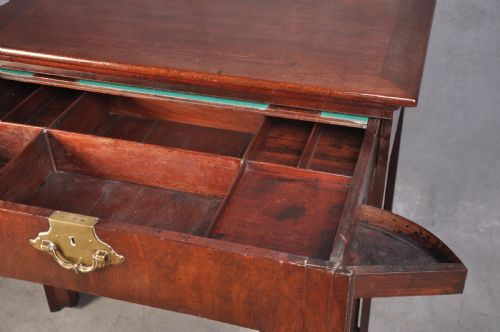 FINE 18TH CENTURY MAHOGANY ARCHITECT'S TABLE - ADDITIONAL PHOTO 5