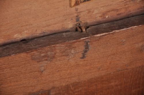 17TH CENTURY OAK COFFER - ADDITIONAL PHOTO 5